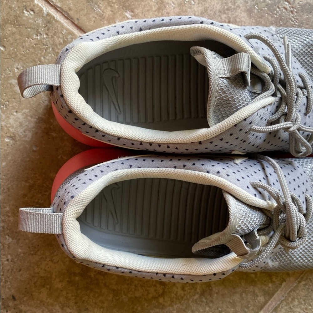 Nike Shoes for women | Nike Roshe One Athletic Sneakers Womens size 11 - Picture 9 of 12